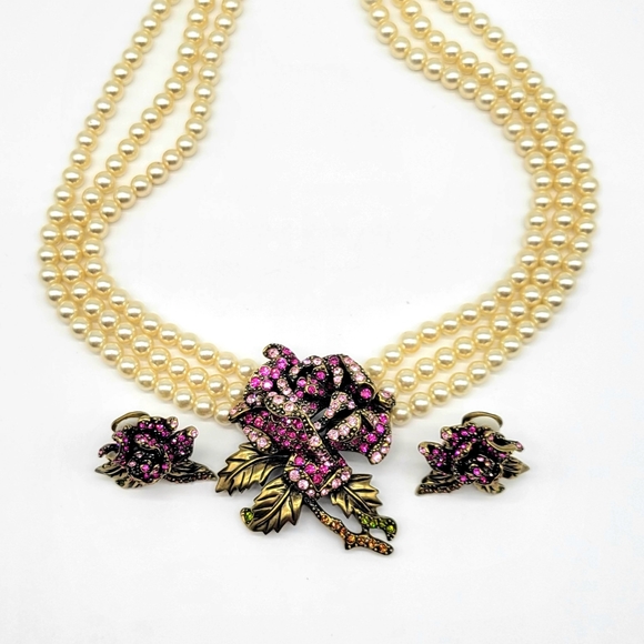 SOLD- Heidi Daus Ruby Swarovski Crystal Rose Necklace and Earrings Set w/ Ivory - Picture 5 of 15